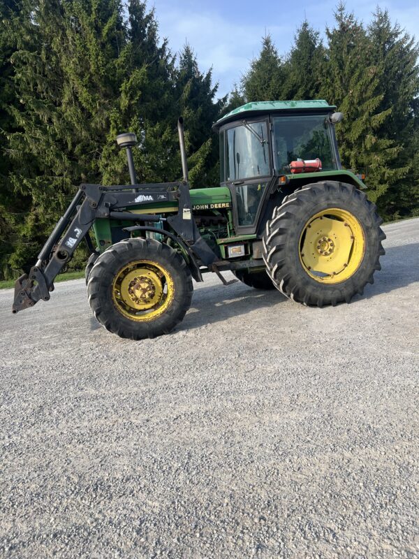 John Deere 3050 - Bild 3